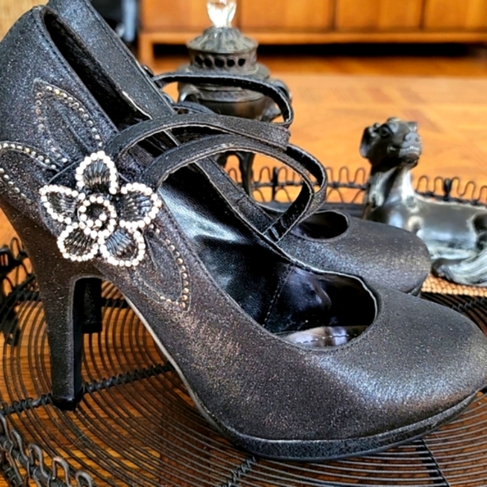 Moda Heels - Picture 5 of 12